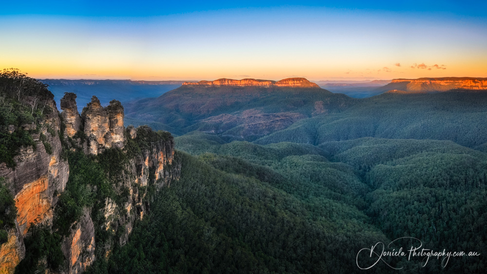 Blue Mountains Three Sisters Sunrise Panorama